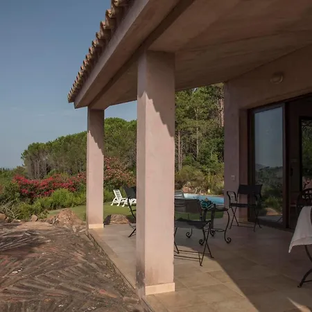 Rocce Fiorite Villa *