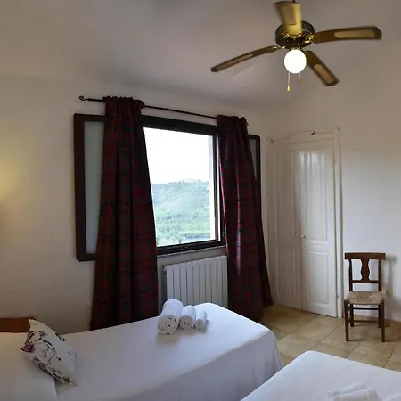 Rocce Fiorite Villa *